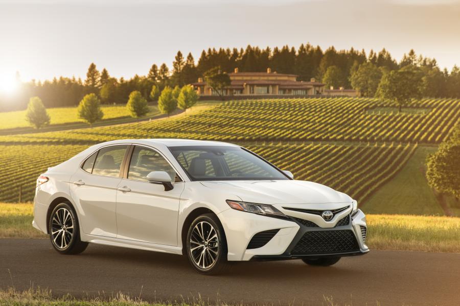  Toyota Camry SE 2017 года  (NA) (фото 10 из 23)